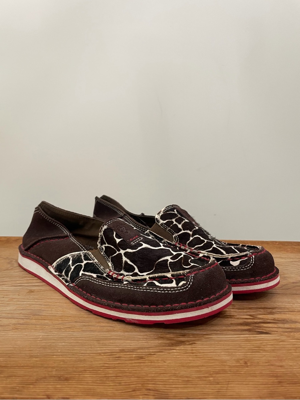 Ariat Cruiser Chocolate Chip Giraffe Suede Slip On Shoes Flats Western Womens 10